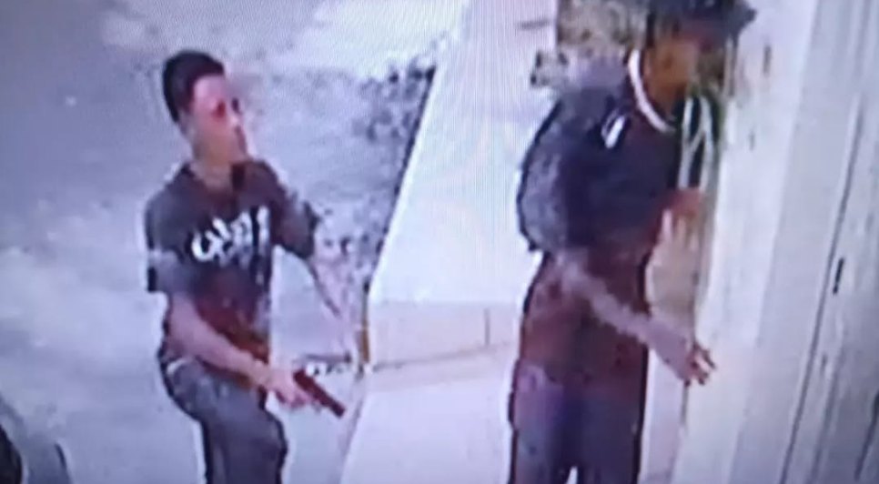 Assaltantes invadem residência e roubam carro em Aracaju