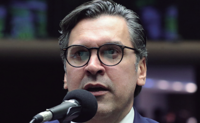 Deputado federal Isnaldo Bulhões Jr. deve disputar reeleição Deputado federal Isnaldo Bulhões Jr. deve disputar reeleição