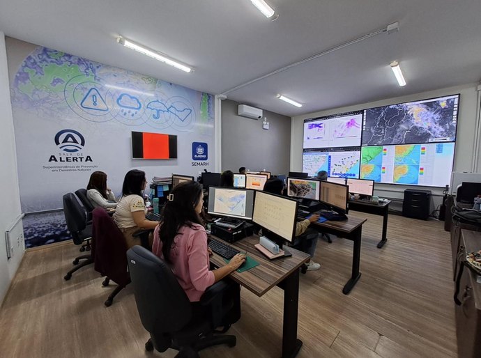 Aviso meteorológico com chuvas e rajadas de vento em Alagoas