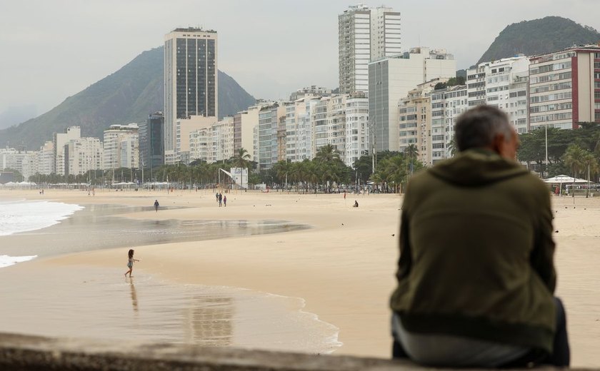 Rio terá sábado de chuva fraca e temperatura em declínio