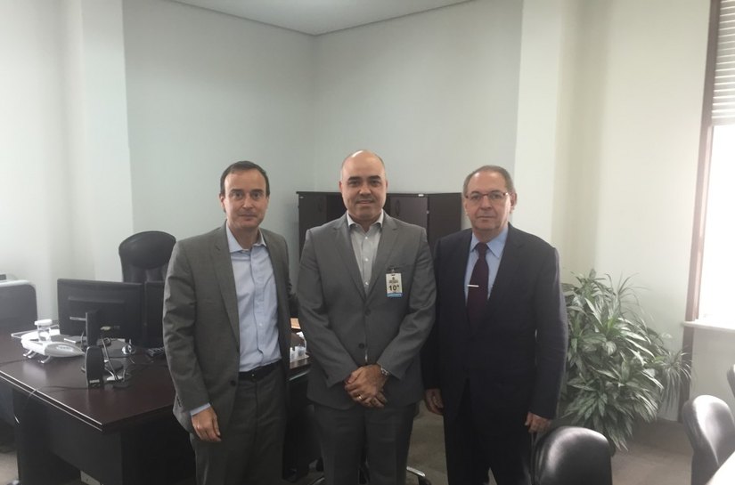 Secretário troca experiências de controle interno em SP