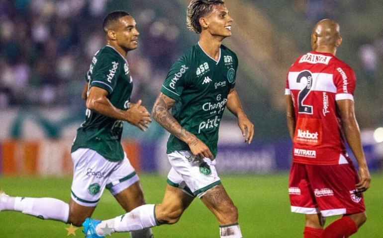Guarani vence o CRB com gol no final e praticamente sela permanência na Série B