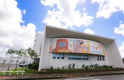 Hospital Metropolitano faz primeira cirurgia após abrir para outras enfermidades