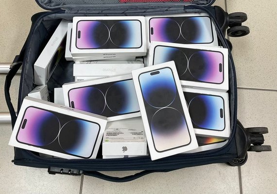 Mais de meio milhão de reais em Iphones é apreendido no Aeroporto Zumbi dos Palmares