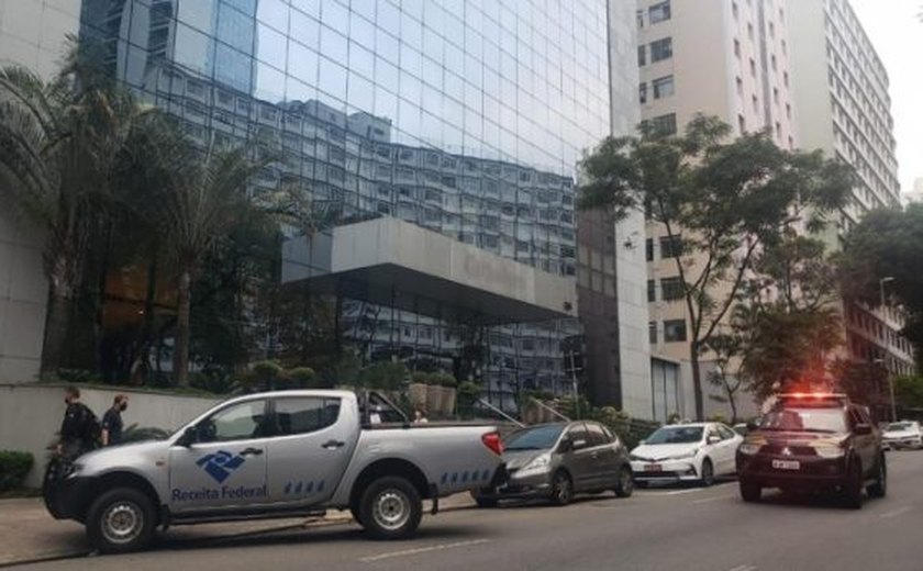 Justiça bloqueia R$ 7 milhões de três auditores da Receita em SP por propinas