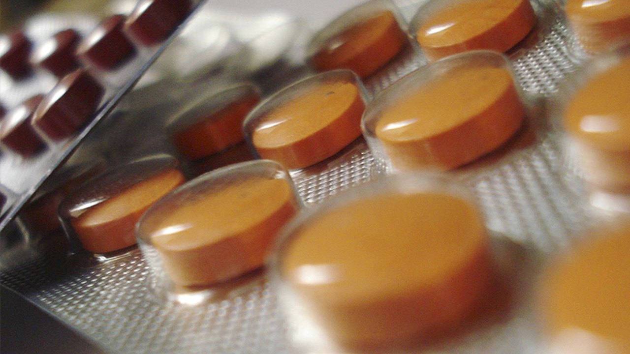 Anvisa determina interdição cautelar de antibiótico para infecções