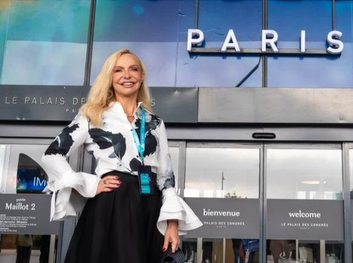 Dra. Vanessa Penteado participa como palestrante do IMCAS, em Paris, maior congresso de medicina estética do mundo