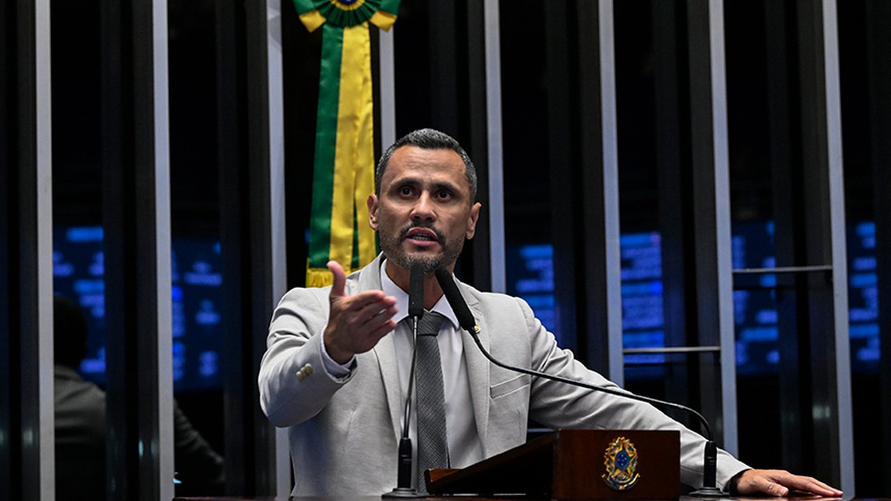 Cleitinho defende incentivos a empresas com redução da jornada