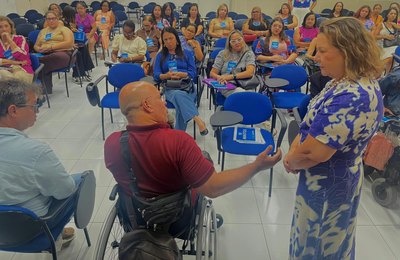 Secdef discute afetividade das pessoas com deficiência tendo como foco a Síndrome de Down