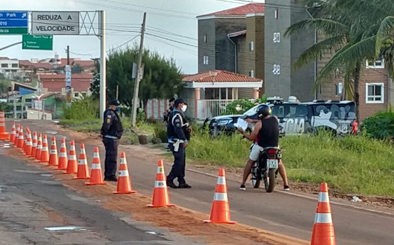 Bloqueio total já atinge ao menos 6,8 milhões de brasileiros