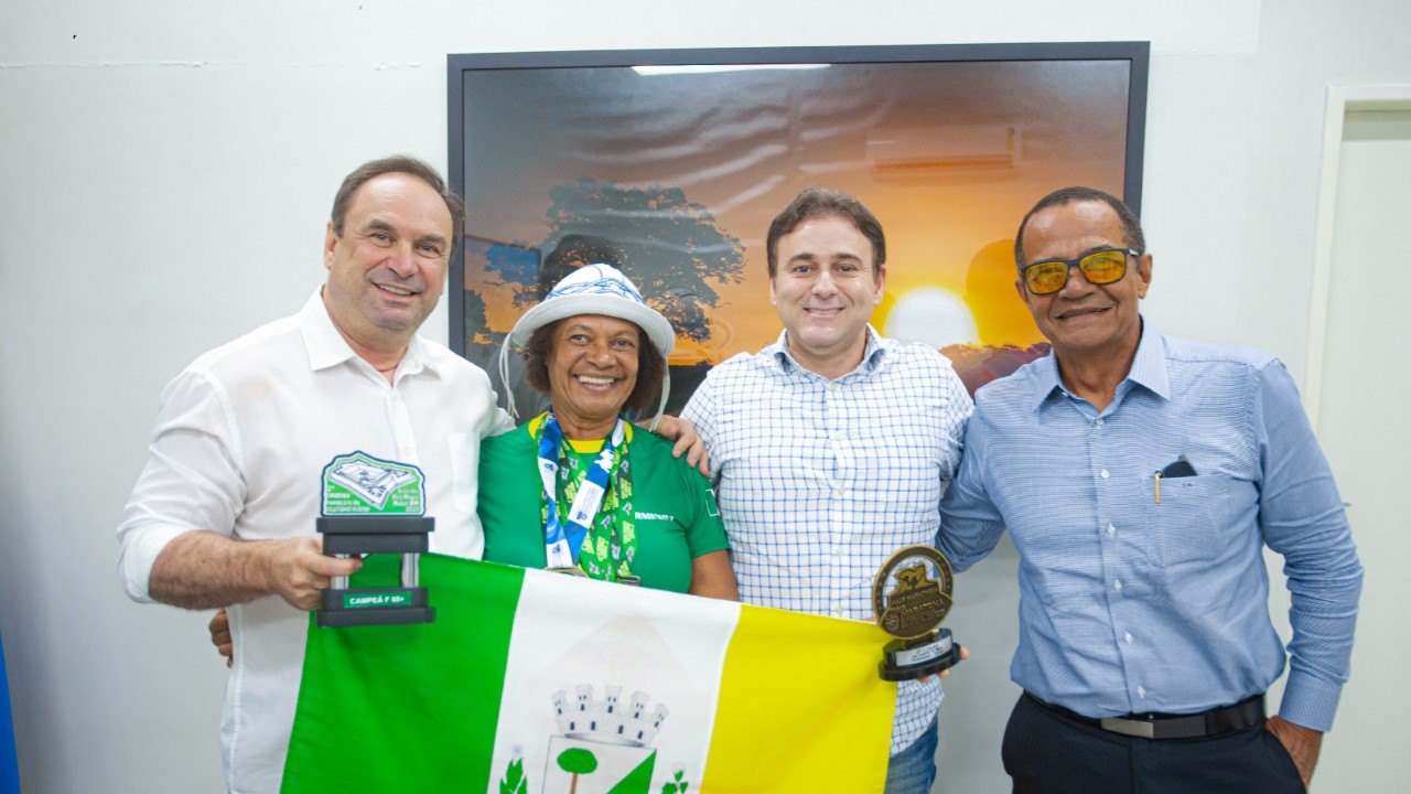 Prefeito Luciano parabeniza a ultramaratonista Carminha por novas conquistas para Arapiraca