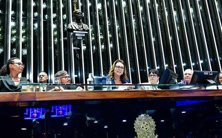 Em sessão especial, profissionais de educação física defendem sua importância