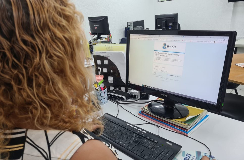 Volta às aulas: formulário da saúde notifica casos suspeitos de Covid-19
