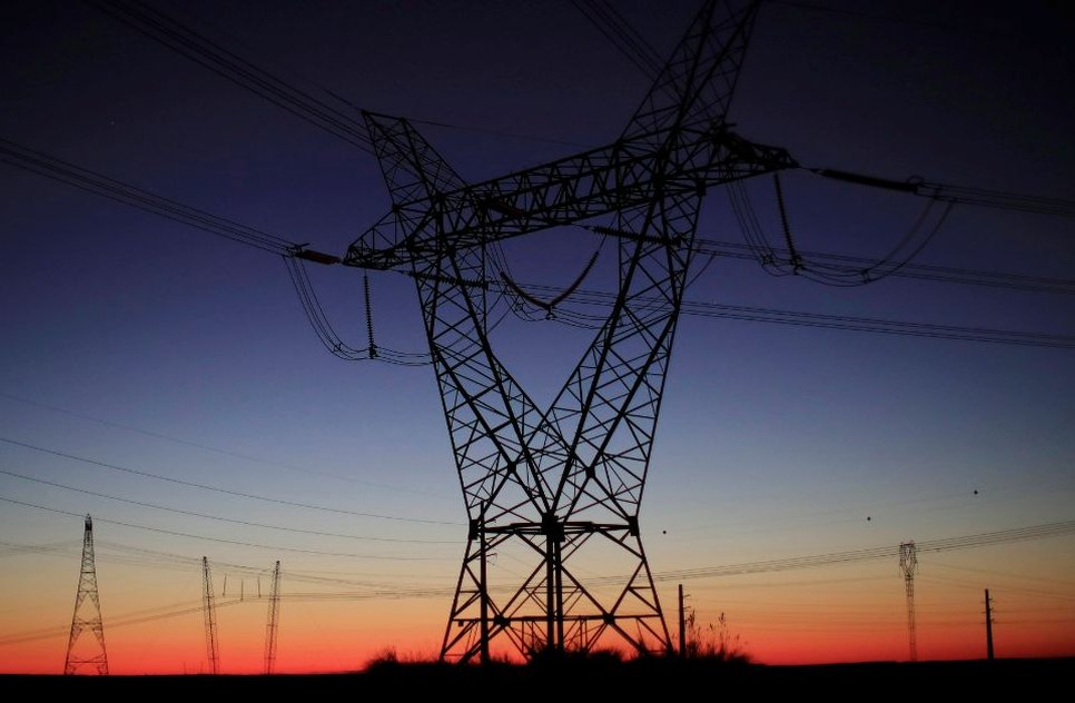 Apagão deixa cidades sem energia elétrica e sinal