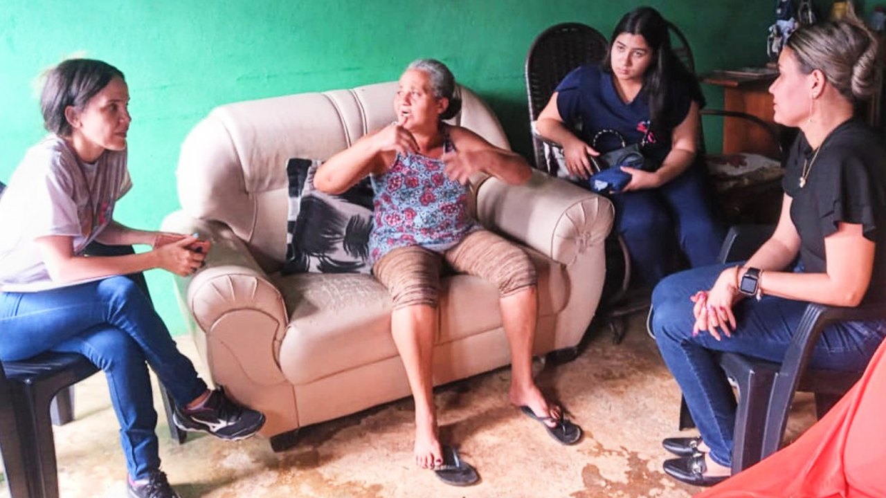 Equipes multiprofissionais da Saúde prestam assistência às vítimas do acidente com ônibus