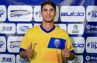 Artilheiro do Alagoano, atacante Kattê é apresentado e já treina no CSA