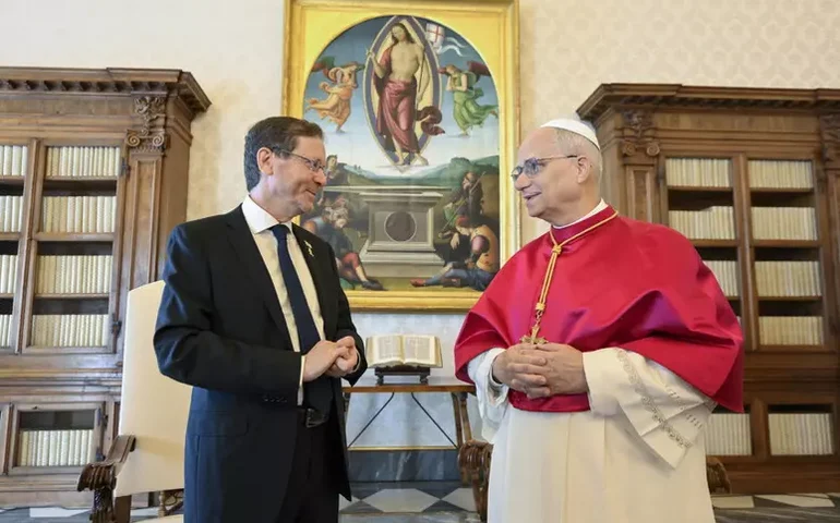 Papa e presidente de Israel discutem futuro de povo palestino