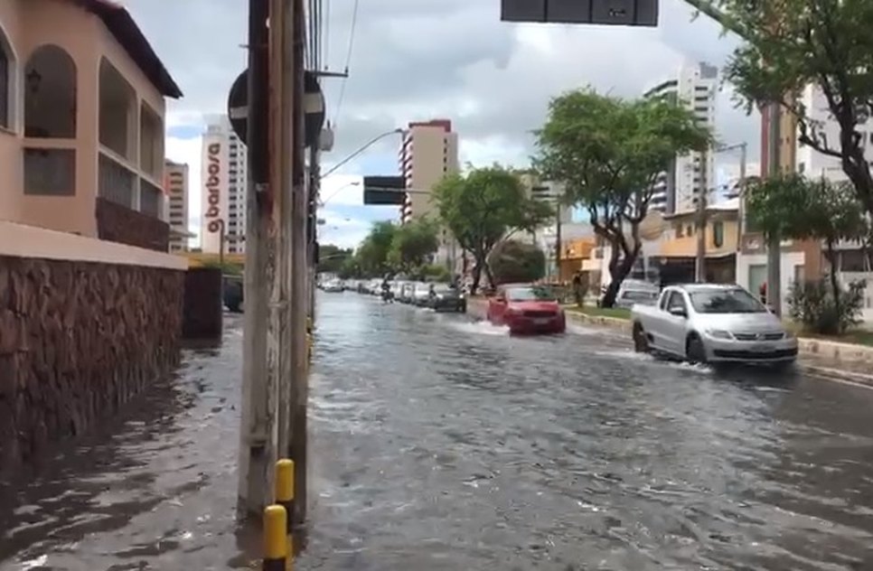 ALAGAMENTO CHUVA