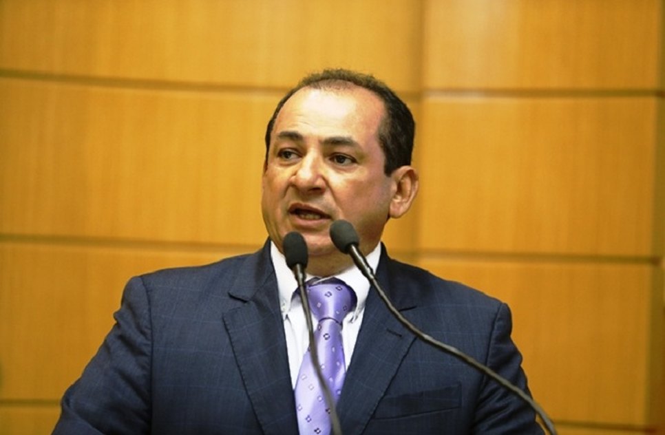 Prefeito Valmir Monteiro
