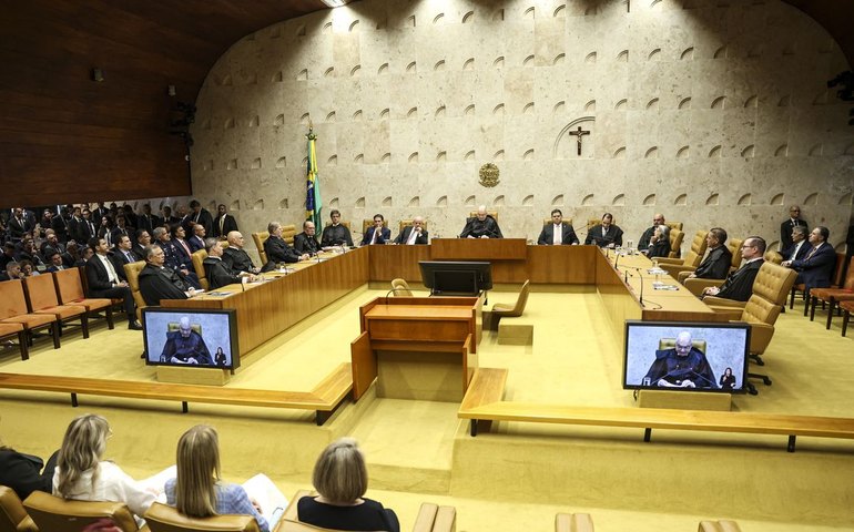 Moraes libera para julgamento ação que pede limites para delação