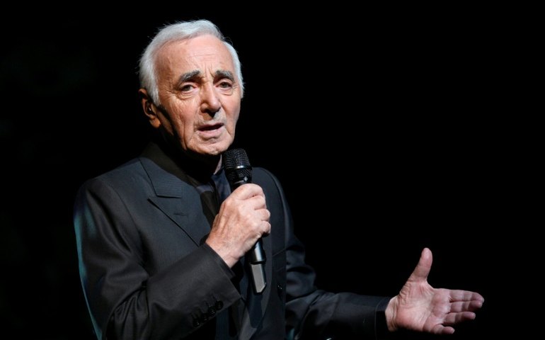 Documentário reúne filmes feitos por Charles Aznavour