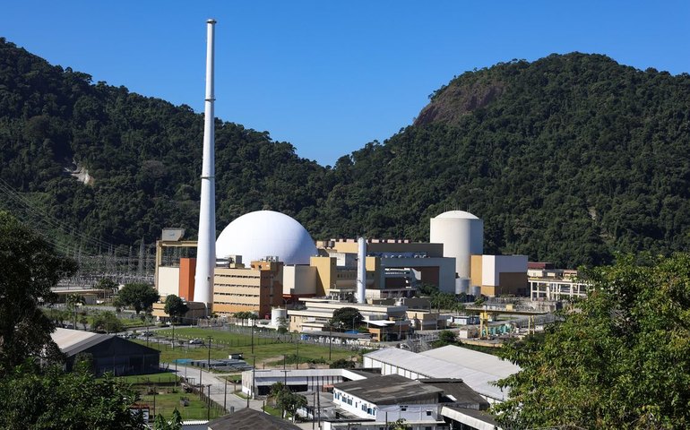 Usina nuclear Angra 1 tenta renovação da licença por mais 20 anos