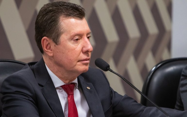 Discurso moderado ajudou a frear queda da popularidade de Bolsonaro, diz deputado