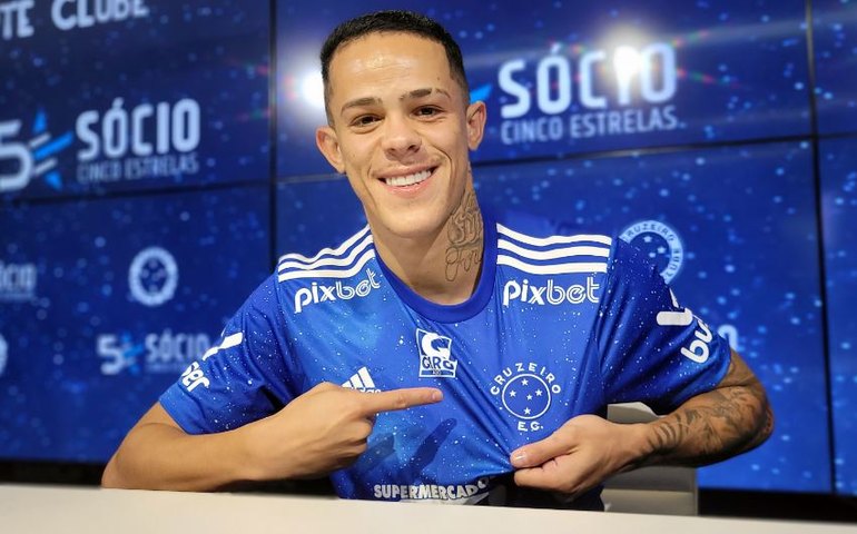 Cruzeiro apresenta volante Wallison, apesar da briga judicial com a Ponte Preta