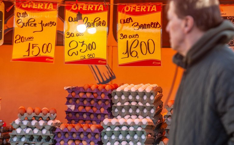 Alimentos em alta: ainda que governo faça dever de casa, 'melhora só no longo prazo' (VÍDEO)