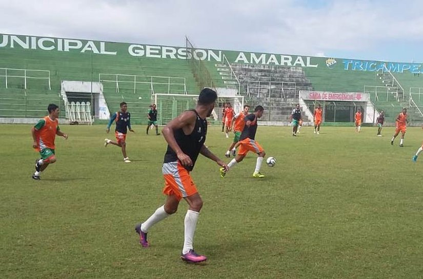 Recreativo fecha semana de preparação do Coruripe para pegar Dimensão Capela