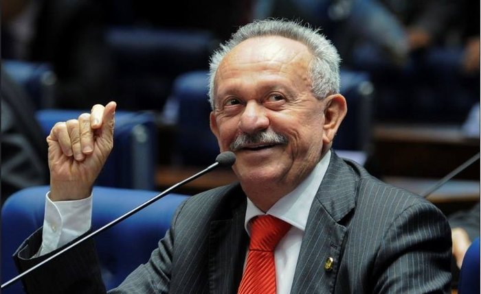O senador Benedito de Lira - Divulgação