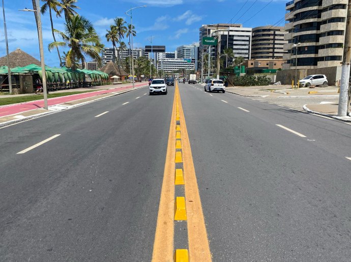 DMTT retoma instalação de segregadores na orla de Maceió