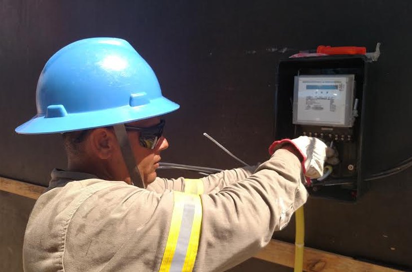 Eletrobras regulariza energia em depósitos de pescadores