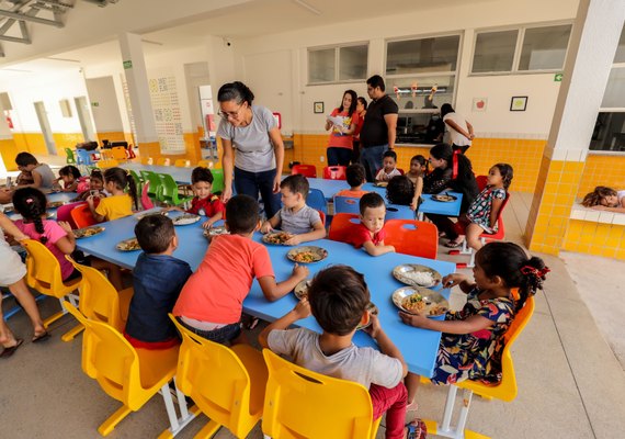 Reforço da alimentação escolar em Maceió tem investimentos de mais de R$ 4,5 milhões em 2023