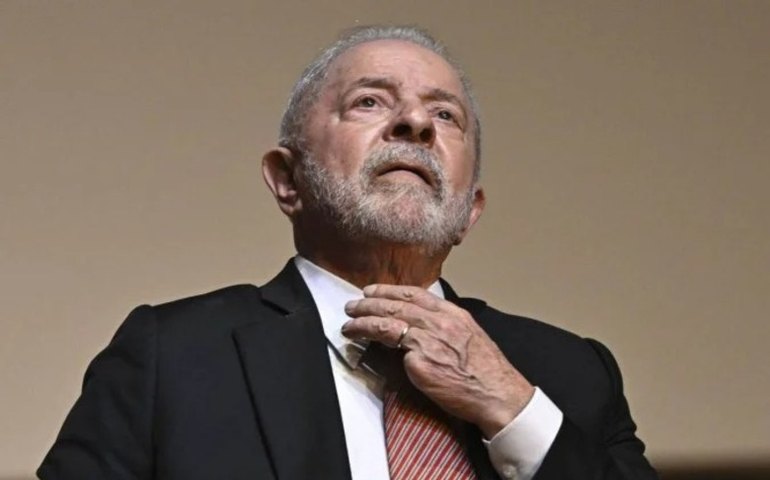 Lula anuncia programa nacional de Segurança Pública com foco em feminicídio