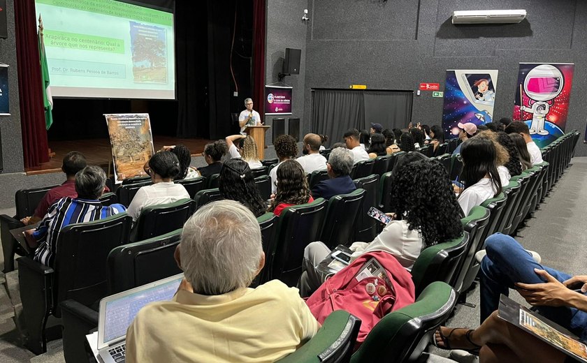 Reunião científica de pesquisadores debate a sistemática da árvore Arapiraca