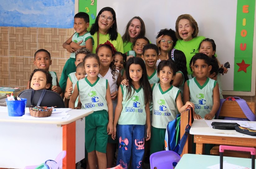 MPAL doa computadores para instituição Movimento Dando as Mãos e beneficia 128 crianças no Vale do Reginaldo