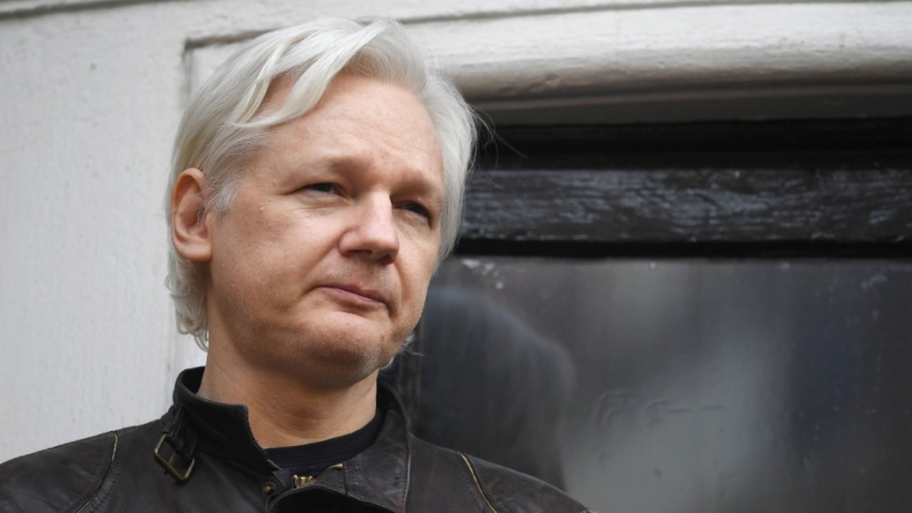 Conheça a trajetória do fundador do Wikileaks, Julian Assange