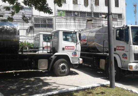 Governo de Alagoas fará entrega de tratores e caminhões a municípios