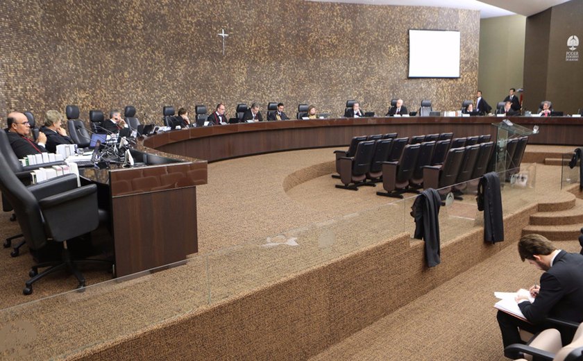 TJ mantém vaga de Fernando Toledo no Tribunal de Contas