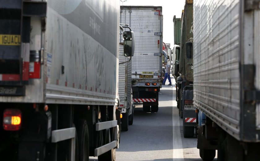 Prazo para autodeclaração de caminhoneiros é prorrogado para dia 12