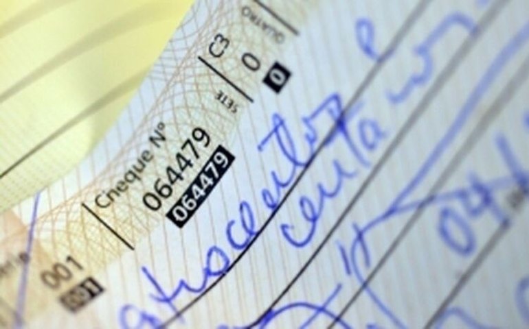 Uso de cheques no Brasil cai 93% desde 1995