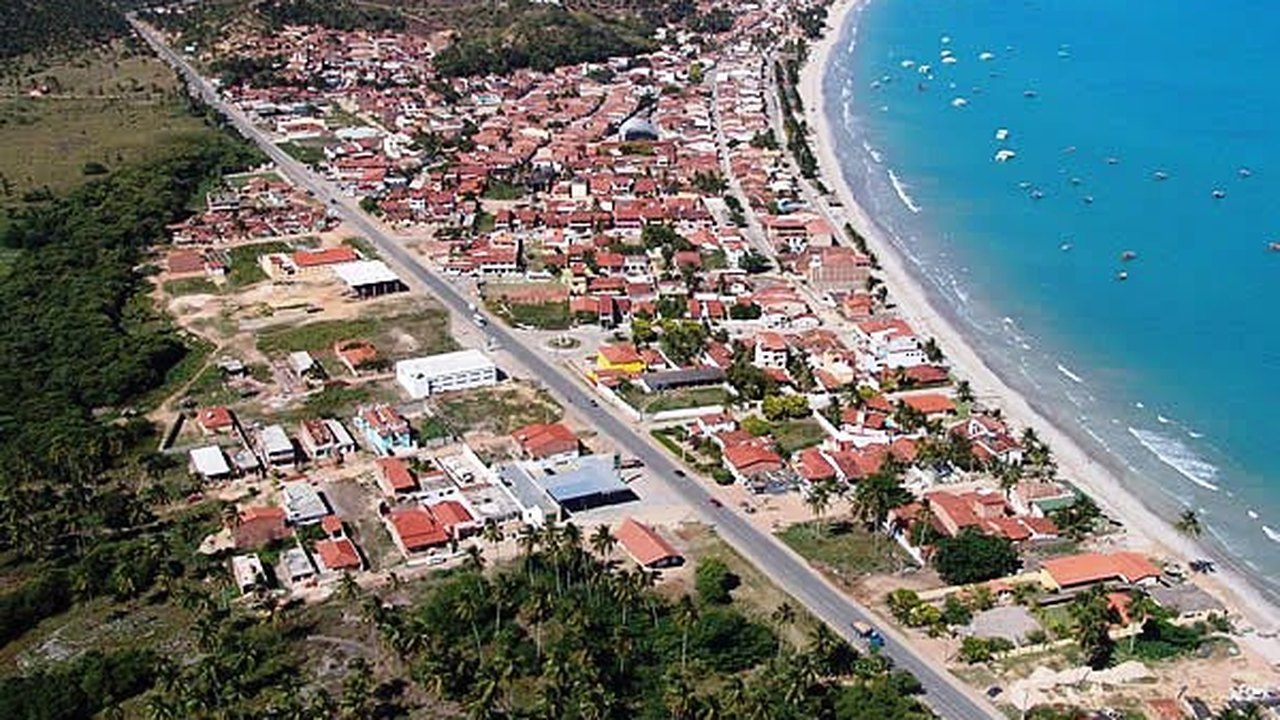 Presidente nacional do Incra entrega obras de calçamento e títulos de domínio a famílias assentadas de Maragogi
