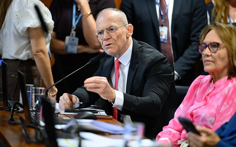 Regras mais rígidas para adolescentes que cometeram infrações vão à Câmara