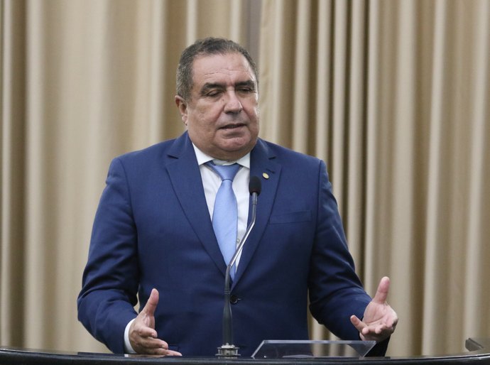Deputado Inácio propõe, e govenador Paulo cria o Selo Amigo dos Entregadores