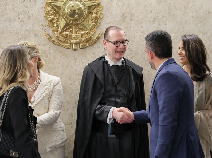 Governador Paulo Dantas participa da posse do ministro Zanin no STF