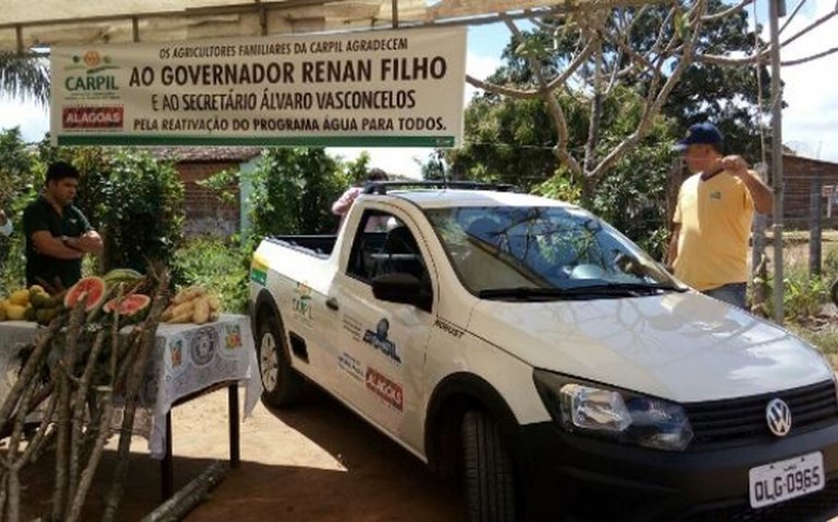 Veículos doados pelo Governo beneficiam duas mil famílias em Palmeira dos Índios