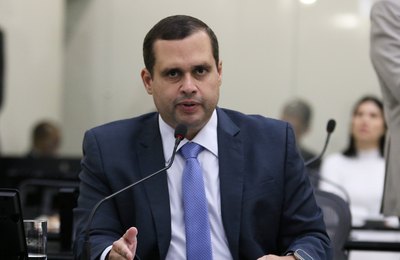 Fernando Pereira parabeniza prefeitos alagoanos vencedores de premiações nacionais