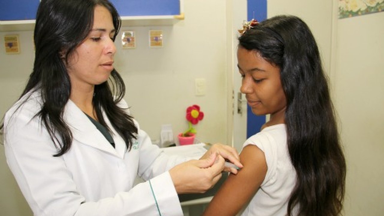 Arapiraca já vacinou mais de 52% das meninas contra HPV