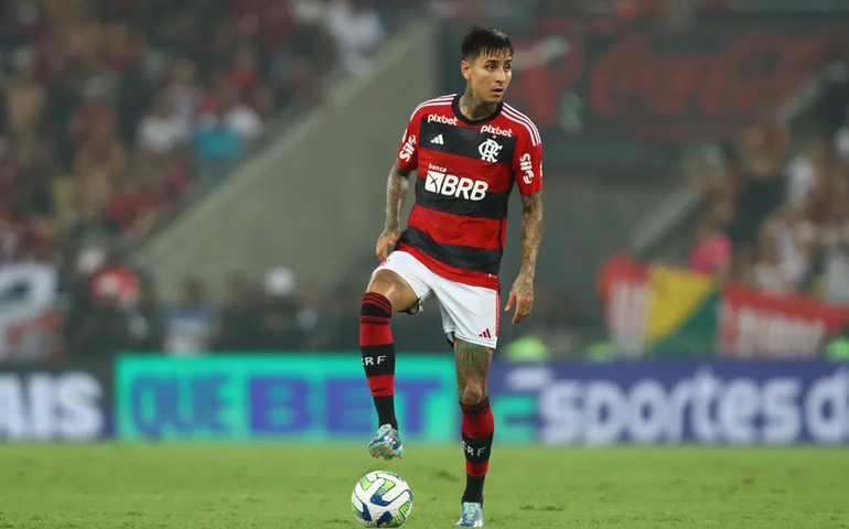 Pulgar, do Flamengo, é cortado dos amistosos do Chile por desgaste muscular